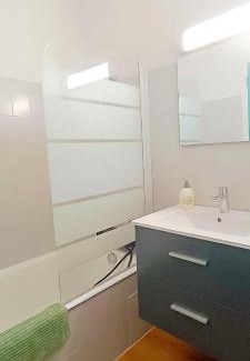Prunieres Apartment | studio cosy vue lac, avec piscine et tennis