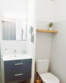 Prunieres Apartment | studio cosy vue lac, avec piscine et tennis