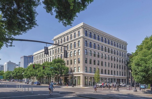 Old Town Chinatown Resort | Studio Deluxe Portland Waterfront Park