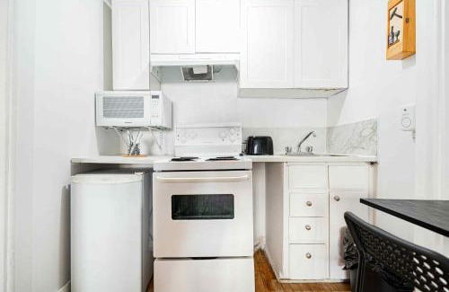 De Lorimier Apartment | Studio Design & Nature Urbaine