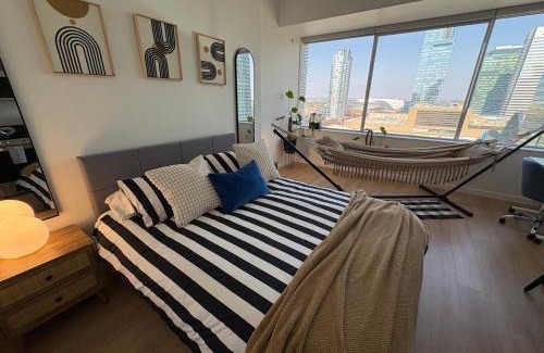 Downtown Edmonton Apartment | Studio Downtown , Rodgers Views, AC, Heated Free Underground Parking