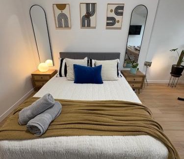 Downtown Edmonton Apartment | Studio Downtown , Rodgers Views, AC, Heated Free Underground Parking