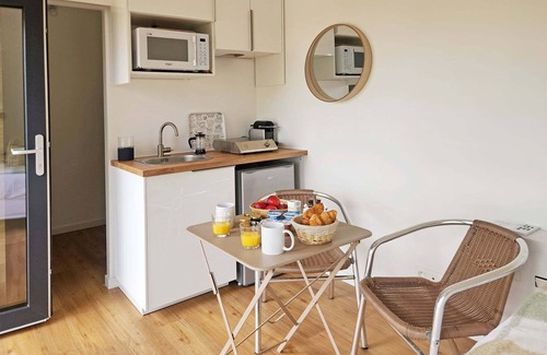 Baden Apartment | Studio-Ecolodge 2P-Ensuite with Bath