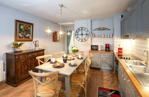 Old Town Apartment | Studio-Ensuite with Shower-Hansi