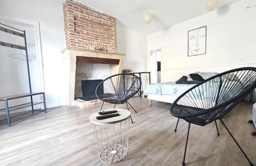 Langon Apartment | Studio entier proche des commerces - 1 à 2 pers -