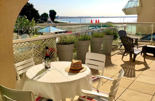 La Baule-Escoublac Apartment | Studio facing the sea "Le Ponton" | 30m2 terrace | 4 occupants