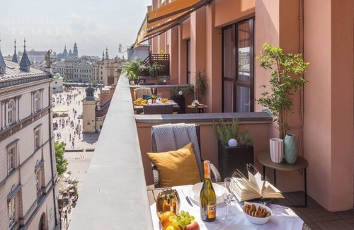 Old Town Apartment | Studio Feniks Exceptional with terrace