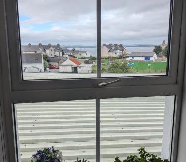 Rathmullan Apartment | Studio flat - An Bonnan Bui