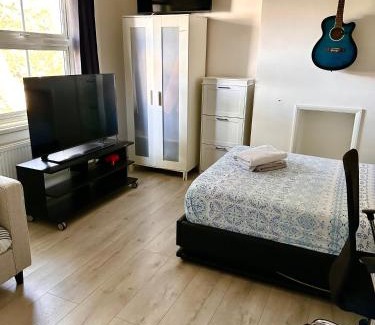East Walworth Apartment | Studio flat in central London