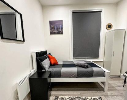 Ealing Apartment | Studio flat in Ealing Broadway