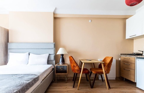 Atasehir Apartment | Studio Flat w City View 5 min to Emaar Square