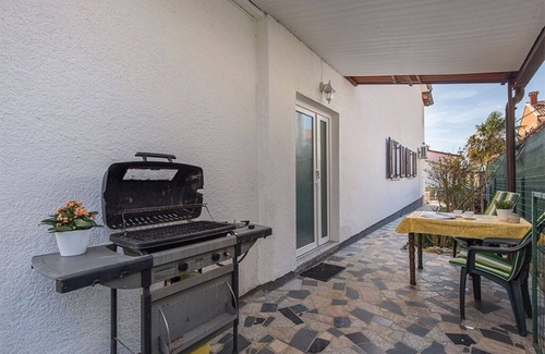 Novigrad Apartment | Studio flat with terrace Novigrad (AS-2536-a)