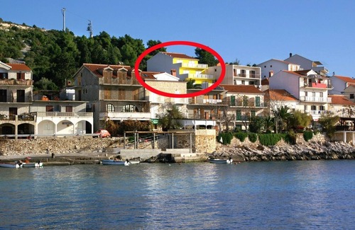Milna Apartment | Studio flat with terrace and sea view Milna, Hvar (AS-3074-a)