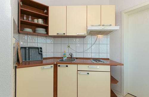 Stanici Apartment | Studio flat with terrace and sea view Stanići, Omiš (AS-19941-c)