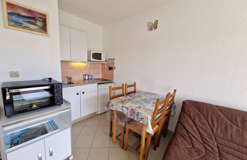 Port District Apartment | Studio for 4 with Wifi & Pets in Châtelaillon-Plage