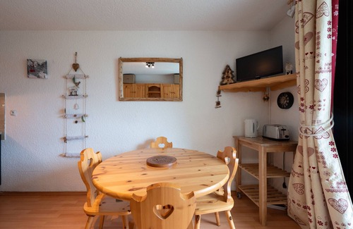Montgellafrey Apartment | Studio for 4 people, Saint-François Longchamp 1650 – at the foot of the slopes, resort center.