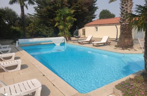 Saint-Maixent-sur-Vie Apartment | Studio Gîtes des Colombières Piscine & Spa
