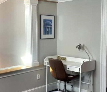 Capitol Hill Apartment | Studio Gem Near Capitol & Coffee Spots
