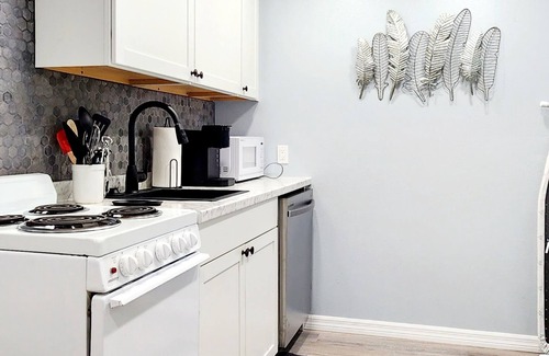 East Lake Morton Apartment | Studio "Grande"