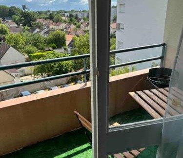 Le Mee-sur-Seine Apartment | Studio Green - Le Mee
