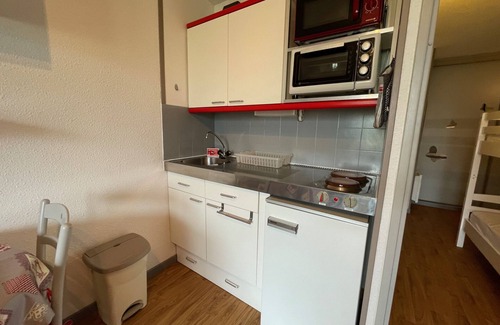 Laveissiere Apartment | Studio Griou n°98 4P