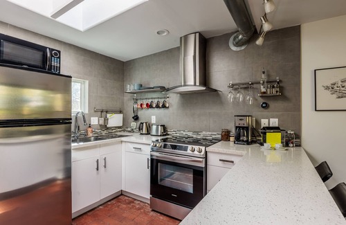 Camelback East Cottage | Studio Guesthouse In Resort Setting