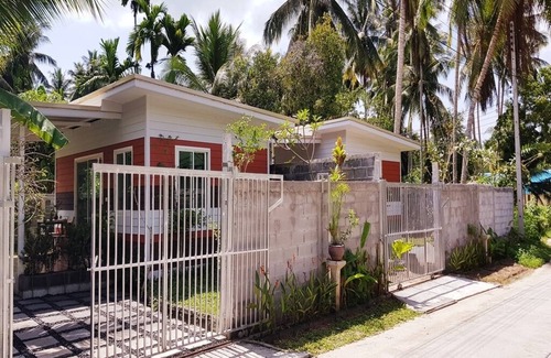 Thong Krut Apartment | Studio house with private area near Taling Ngam Beach