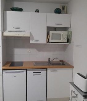 Ciboure Apartment | studio idéal couple 2 enfants, bien situé, calme
