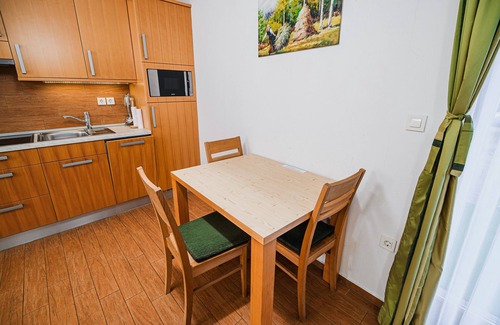 Crnomelj Apartment | Studio Idila with Indoor pool and Wellness access