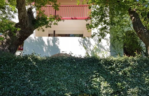 Ciboure Apartment | Studio in a green setting 800 m from the beach