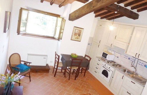 Cortona Apartment | Studio in a Luxury Holiday House at the foot of the hill of Cortona
