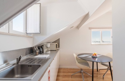 Santo Estevao Apartment | Studio in Alfama with river view - TTL99