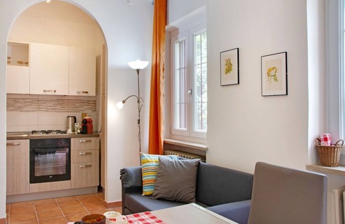 Moncucco Torinese House | Studio in Astigiana Hills with Wine & Views