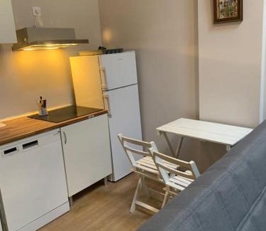 Guindalera Apartment | Studio in Barrio Salamanca (D)
