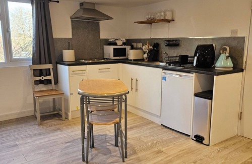 Cheshunt Apartment | Studio in Cheshunt