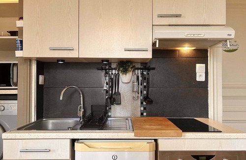 Aix-les-Bains City Center Apartment | Studio in hyper center renovated - Secure parking - Wi Fi