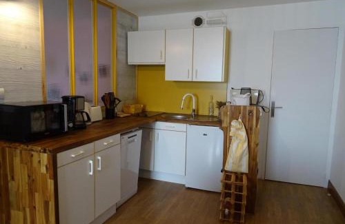 Plougasnou Apartment | Studio in Plougasnou with Sea View and Beaches