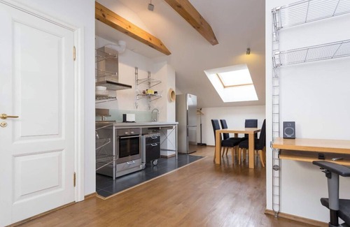 Pohja-Tallinn Apartment | Studio in the Heart of Old Town + Self Check-in + WiFi