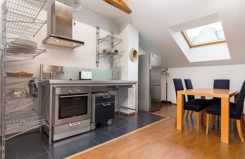 Pohja-Tallinn Apartment | Studio in the Heart of Old Town + Self Check-in + WiFi