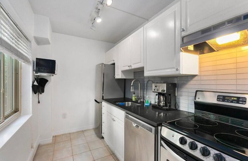 Downtown Seattle Apartment | Studio in the Heart of Seattle - Fast Wi-Fi & AC