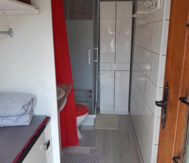 Saint-Illiers-la-Ville Apartment | Studio indépendant