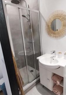 Laval Apartment | Studio indépendant