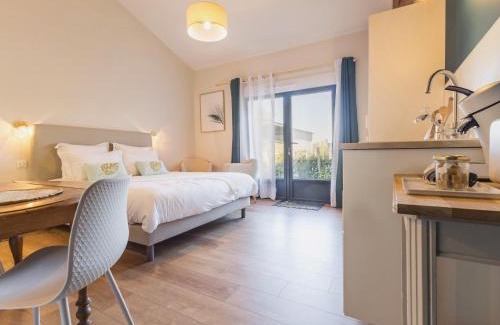 Port-Saint-Pere House | Studio Jungle avec terrasse et piscine chauffée près de Nantes - FR-1-306-1304