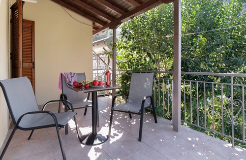 Lefkas Apartment | Studio "Krinos 2" with Mountain View, Garden & Wi-Fi