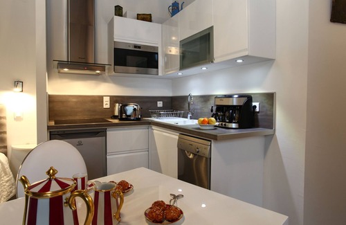 Sarlat-la-Caneda Apartment | STUDIO L 'ALCÔVE IN THE HEART OF THE HISTORICAL CENTER