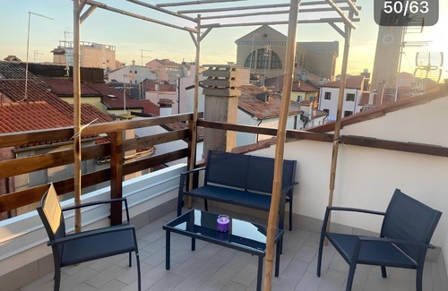 Chioggia Apartment | Studio 'Laguna Blu' with Shared Terrace, Wi-Fi and Air Conditioning