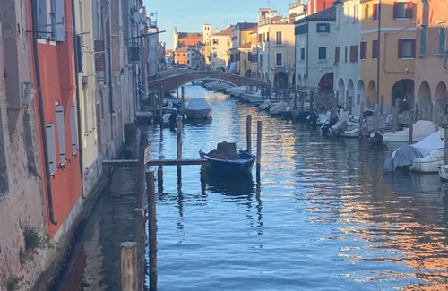 Chioggia Apartment | Studio 'Laguna Blu' with Shared Terrace, Wi-Fi and Air Conditioning