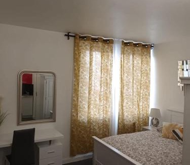 Cote Ouest Ormeaux Apartment | studio le cocon urbain