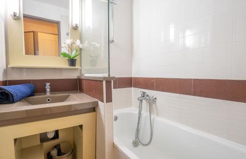 Cap Esterel Apartment | Studio Le Village - B1 419 by Interhome