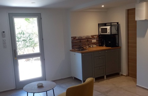 Cavaillon Apartment | Studio les Myosotis